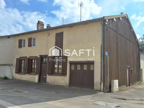 Maison de village à potentiel à rénover