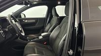 Volvo Xc40 T3 163ch R-Design Geartronic 8 — photo 12