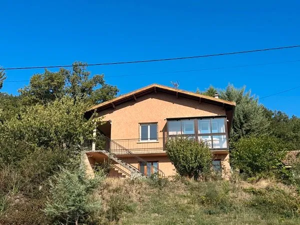 Maison T6 avec jardin et garage