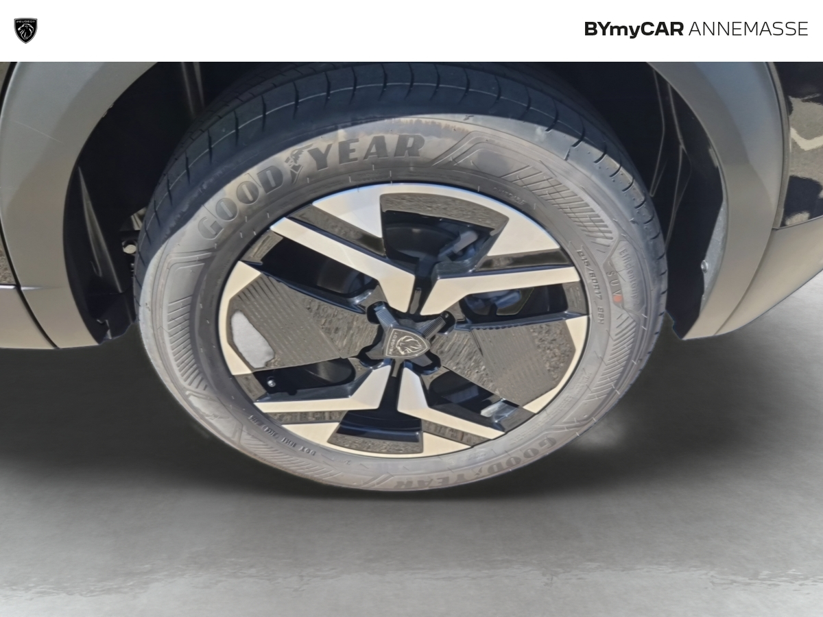 Peugeot 2008 Hybrid 145 e-DCS6 — photo 15