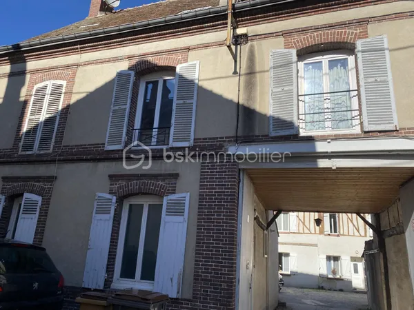 Maison 15 pièces 261 m²