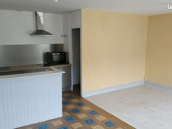 Appartement T3 lumineux nu
