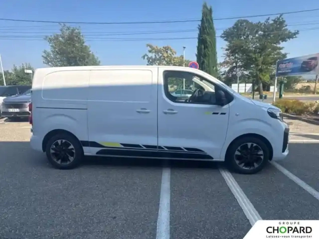 Opel Vivaro fgn sportive diesel 180 ch m automatique — photo 31