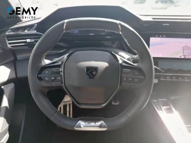 Peugeot 308 phev 180 e-eat8 — photo 15