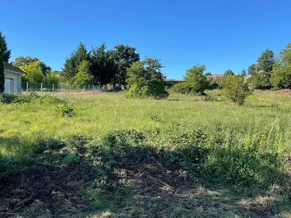 Terrain 2329 m²