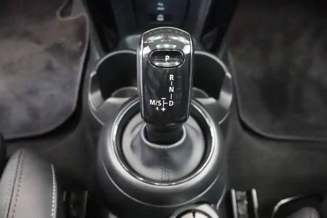 Mini Mini hatch 5 portes cooper 136 ch dkg7 — photo 12