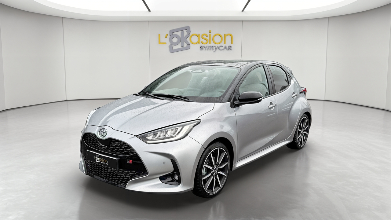 Toyota Yaris Hybride 130h — photo 1