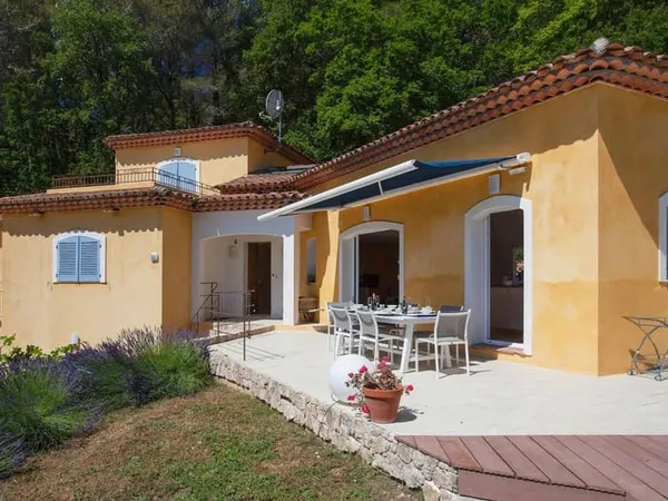 Maison 8 pièces 248 m²