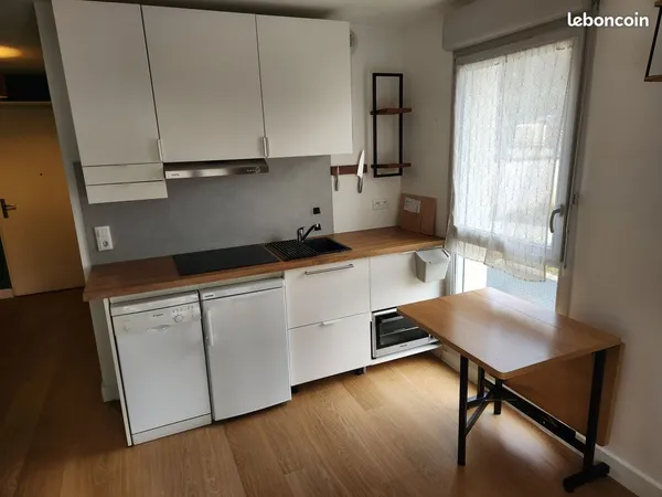 Studio Meublé Caluire 22m2 + Terrasse et Garage