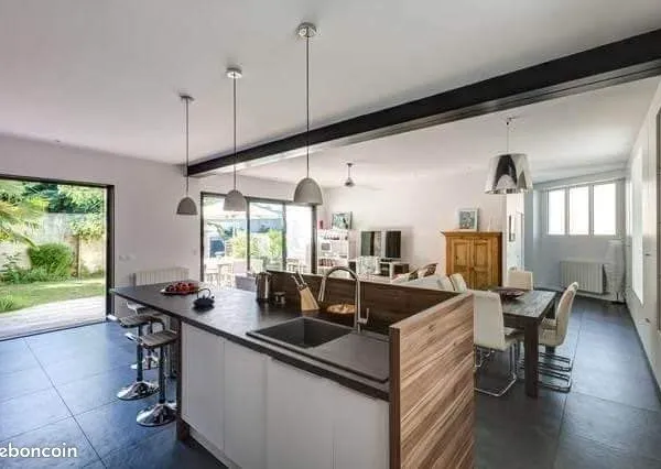 Propriété 5 pièces 100 m²