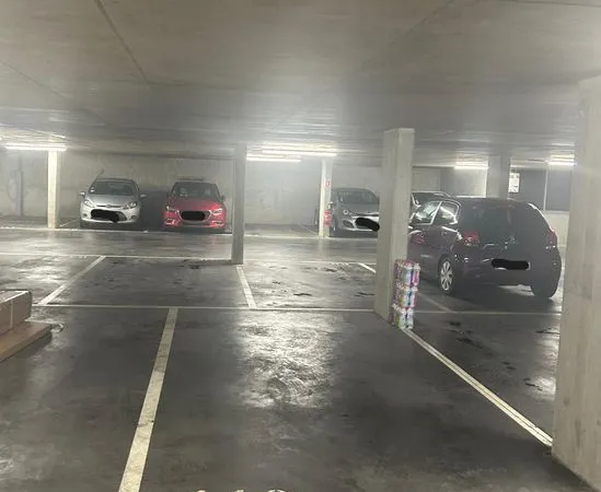 Place de parking en sous-sol sécurisée - 12 m² - Fosses (95470)