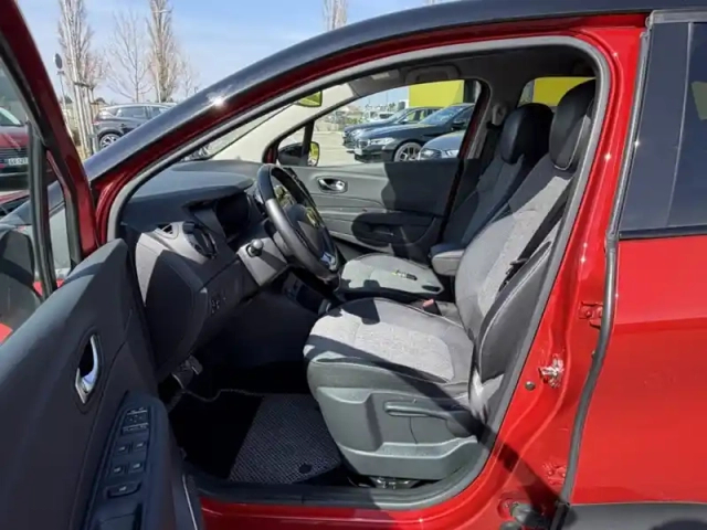 Renault Captur 1.3 tce 150 intens — photo 16