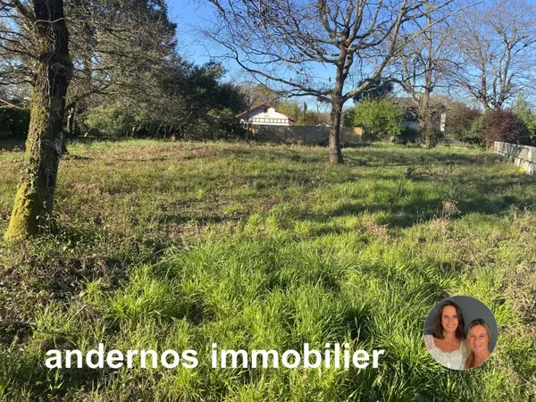 Terrain 548 m²