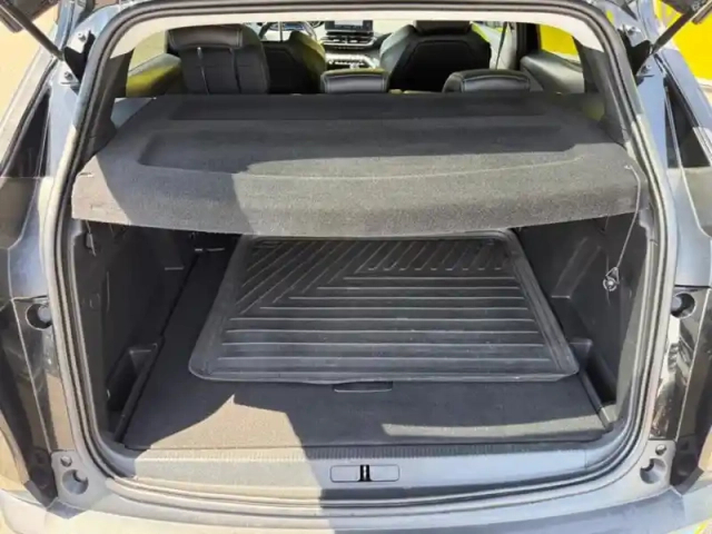 Peugeot 3008 1.5 bluehdi 130 allure pack — photo 10