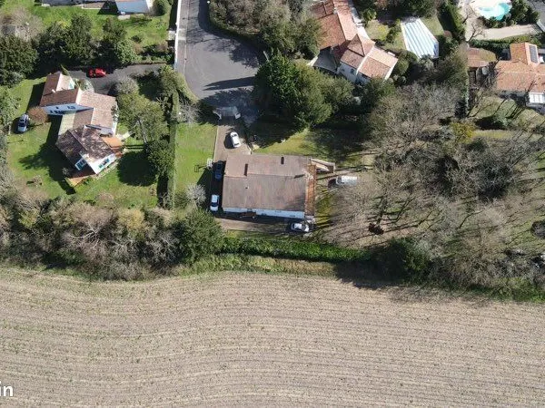 Grande maison spacieuse