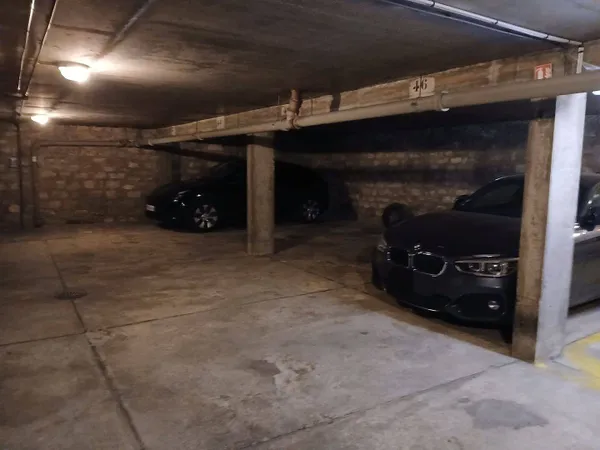 Parking 10 m²