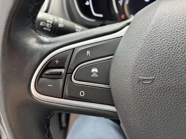 Renault Scenic 1.6 dci 160ch energy intens edc — photo 17