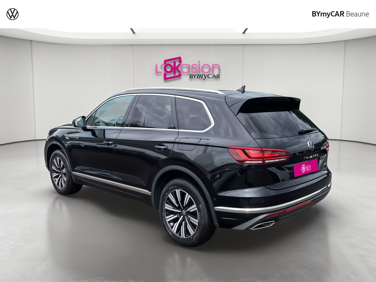 Volkswagen Touareg 3.0 TSI eHybrid 381ch Tiptronic 8 4Motion Elegance — photo 3