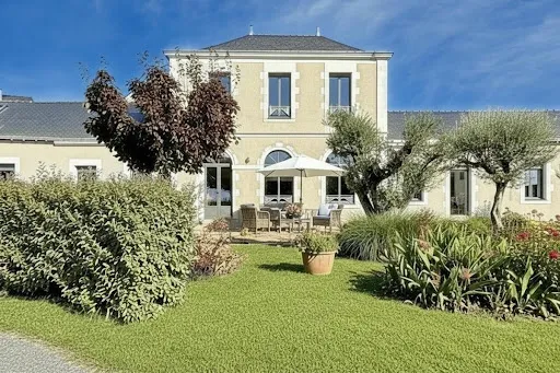 Propriété 10 pièces 367 m²