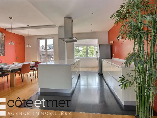 Maison 5 pièces 178 m²