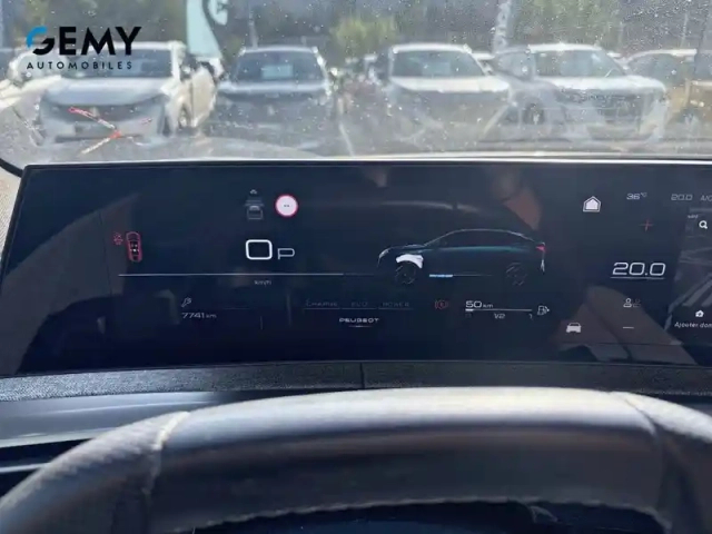 Peugeot 3008 hybrid 145 e-dcs6 — photo 12