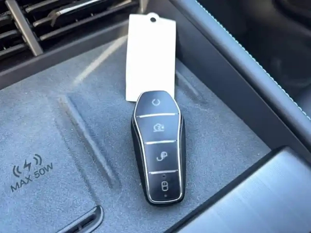 Byd Seal 6 touring 1.5l dm-i 156 kw phev comfort 5p — photo 22