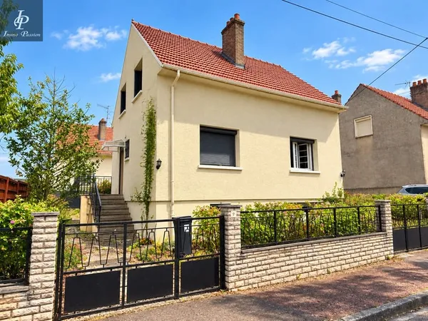A VENDRE MAISON TYPER 5 A RENOVER NUITS ST GEORGES