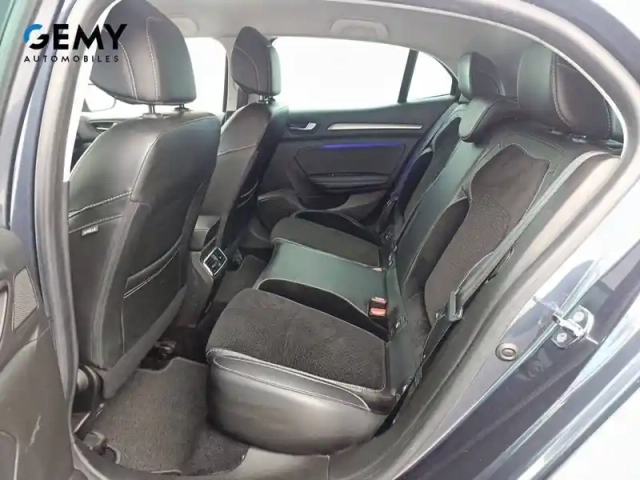 Renault Megane mégane iv berline dci 165 energy edc — photo 31