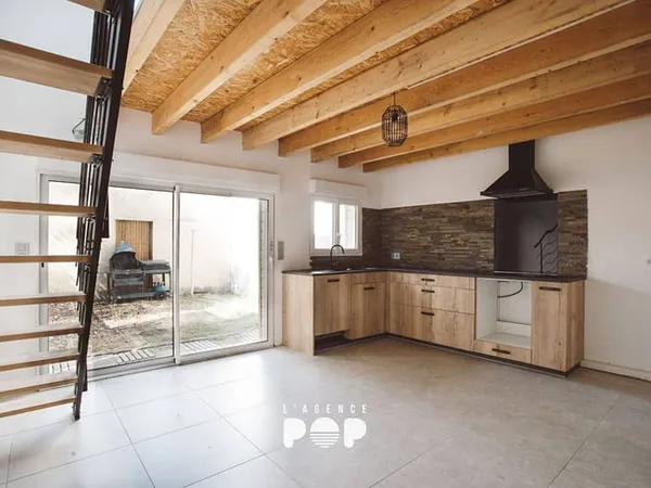 Maison 3 pièces 122 m²