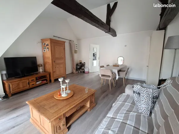 🏡 Investissement locatif à saisir : Appartement T5 avec garage au centre ville de Moulins