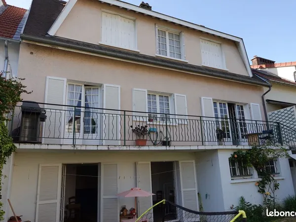 Maison 9 pièces 195 m²
