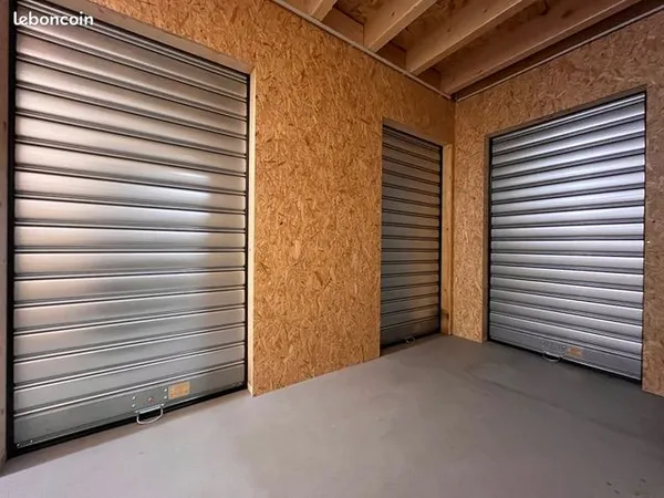 A louer Box de stockage - 10m² immédiatement disponible