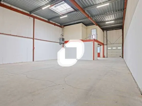 Local d'activité 664 m²