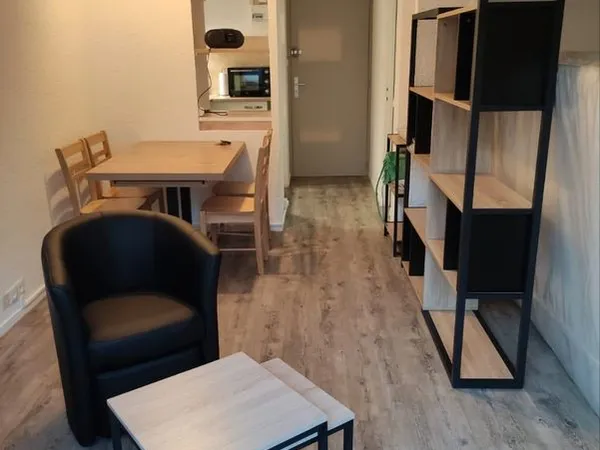 Studio meublé à louer