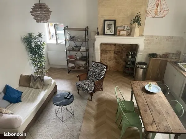 T2 duplex meublé 46 m² avec parking - Bordeaux Saint-Michel- 990 CC