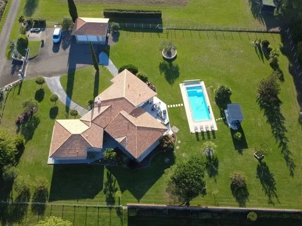 Maison 6 pièces 203 m²