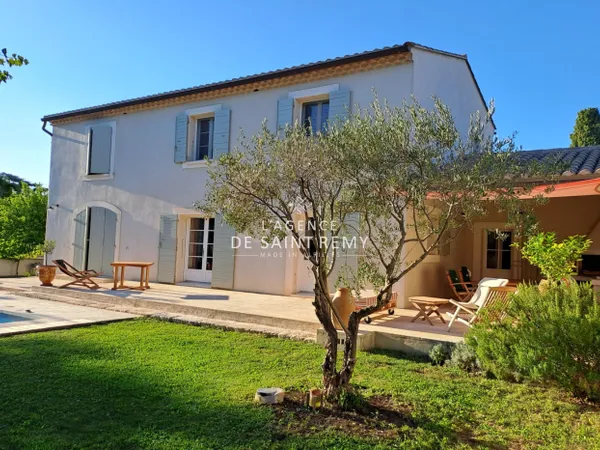 Maison de Charme au Coeur de la ville avec Piscine et Jardin Pa