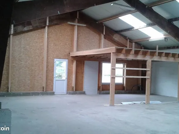 Hangar de stockage