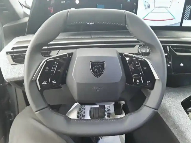 Peugeot 3008 hybrid 145 e-dcs6 — photo 29