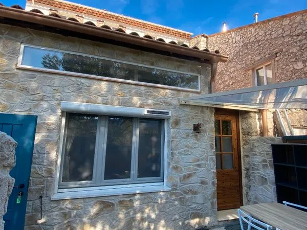 Petite maison de hameau meublee