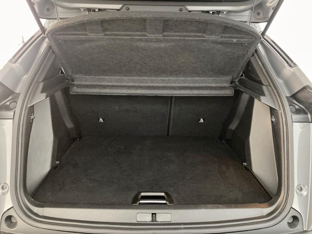 Peugeot 2008 hybrid 145 ch e-dcs6 allure — photo 6