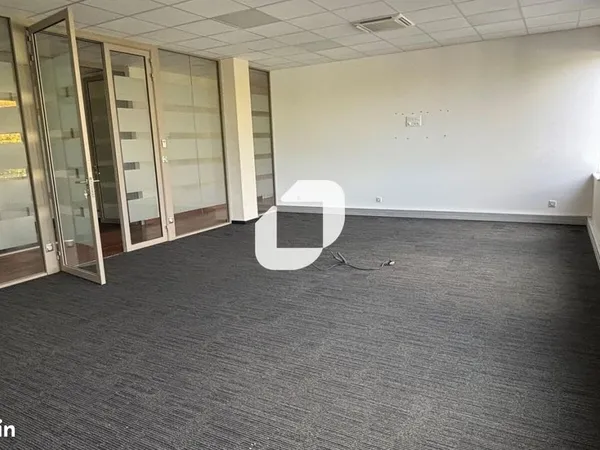 Bureaux 209 m²