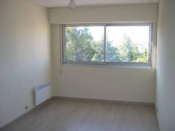 Studio 1 pièce 19 m²