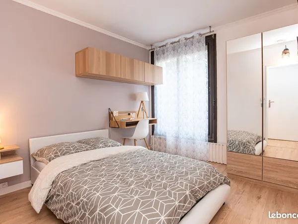Chambre meublée en Colocation | Proche Métro Bellefontaine & Fac Jean-Jaurès