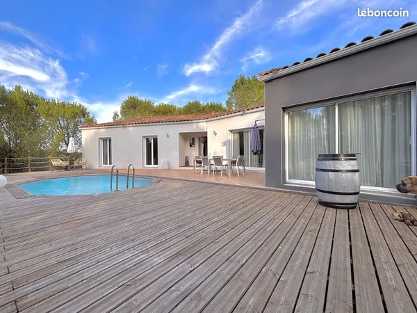 Villa 5 pièces 143 m²