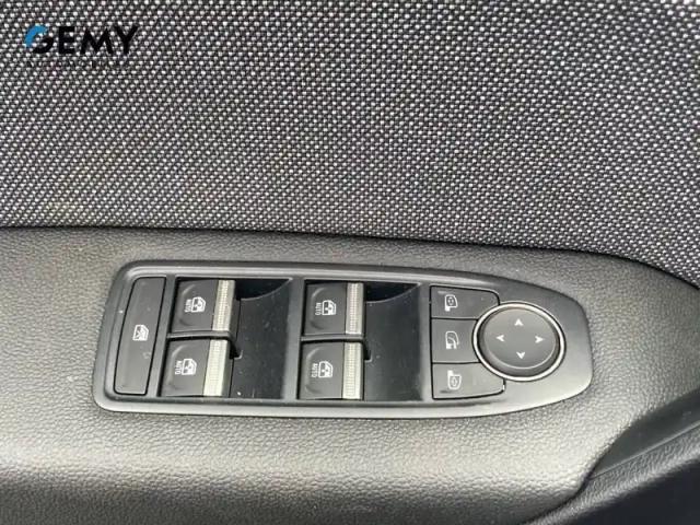 Renault Captur tce 115 ch — photo 15