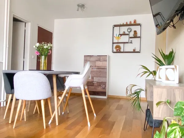 CHAVILLE - Élégant 3 pièces avec balcon et stationnement