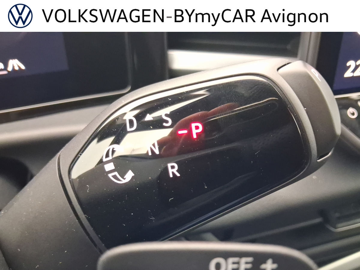 Volkswagen T-Roc 1.5 eTSI EVO2 Hybrid 150 ch DSG7 — photo 15