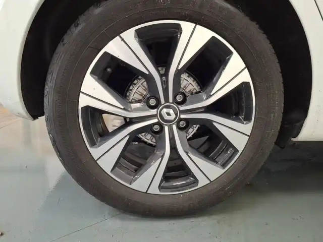 Renault Clio tce 100 gpl — photo 24