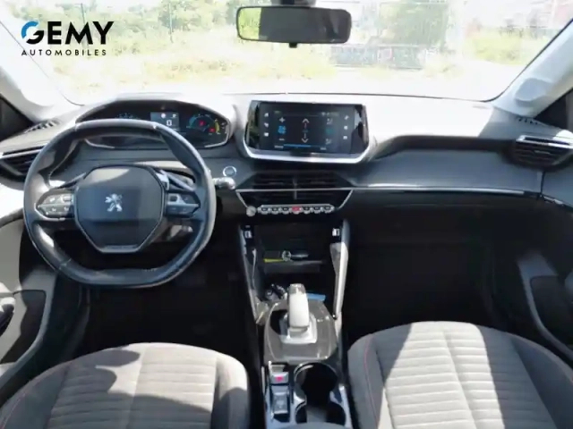 Peugeot 208 electrique 50 kwh 136ch — photo 8